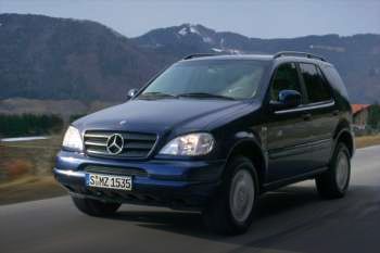 Mercedes-Benz M-class 1998