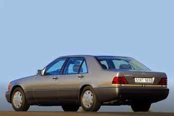 Mercedes-Benz 400 SEL