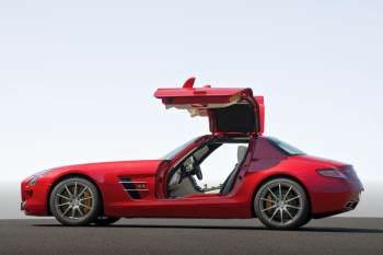 Mercedes-Benz SLS AMG 2010