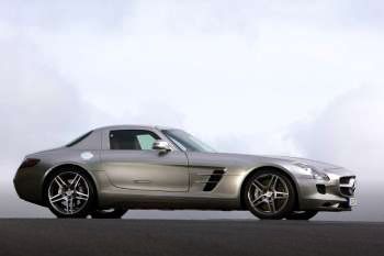 Mercedes-Benz SLS AMG 2010