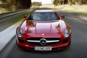 Mercedes-Benz SLS AMG