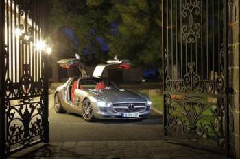 Mercedes-Benz SLS AMG