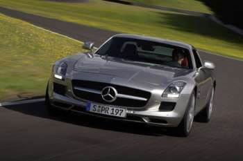 Mercedes-Benz SLS AMG