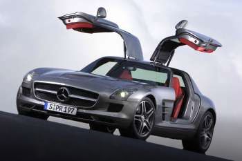 Mercedes-Benz SLS AMG