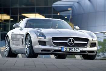 Mercedes-Benz SLS AMG