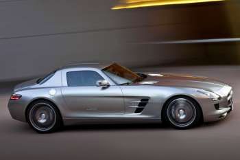 Mercedes-Benz SLS AMG