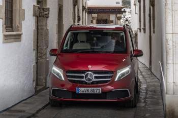 Mercedes-Benz V-class