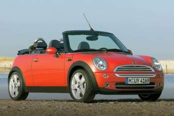 Mini Cabrio Cooper Sidewalk