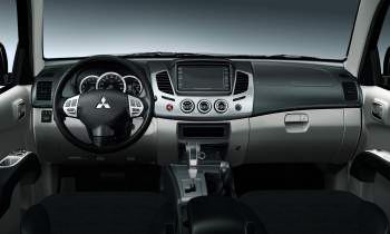 Mitsubishi L200 2012