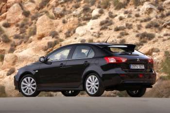 Mitsubishi Lancer Sportback 1.8 Instyle