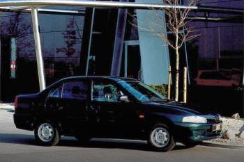 Mitsubishi Lancer 1.3 GLXi