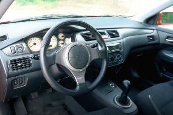 Mitsubishi Lancer 1.6 Comfort