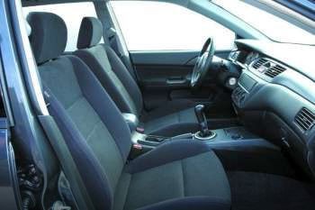 Mitsubishi Lancer 1.6 Comfort