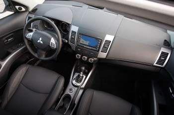 Mitsubishi Outlander 2010