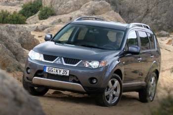 Mitsubishi Outlander 2.4 2WD Invite