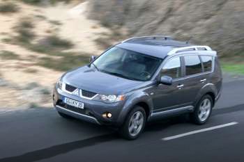 Mitsubishi Outlander 2.4 2WD Intro Edition