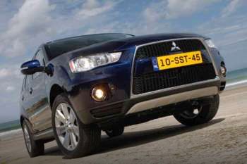 Mitsubishi Outlander 2.4 4WD Intense+