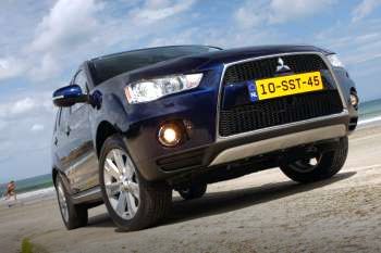 Mitsubishi Outlander 2010