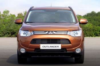 Mitsubishi Outlander PHEV Business Edition