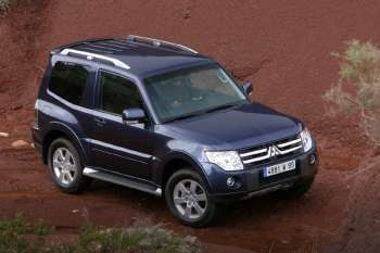 Mitsubishi Pajero SWB 3.2 DiD Intense