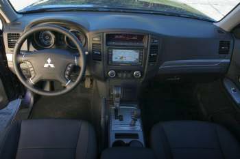 Mitsubishi Pajero 2006