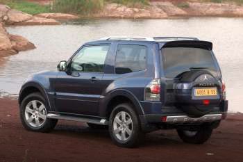 Mitsubishi Pajero SWB 3.2 DiD Invite