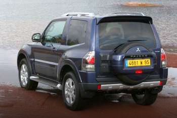 Mitsubishi Pajero SWB 3.2 DiD Instyle