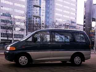Mitsubishi Space Gear 1995