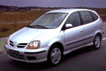 Nissan Almera Tino 2000