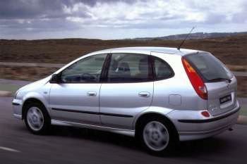 Nissan Almera Tino