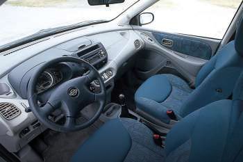 Nissan Almera Tino 1.8 Comfort