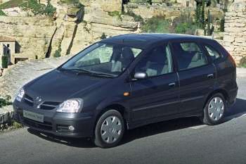 Nissan Almera Tino