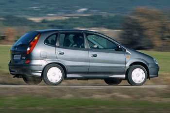 Nissan Almera Tino 2.2 DCi 112hp Visia