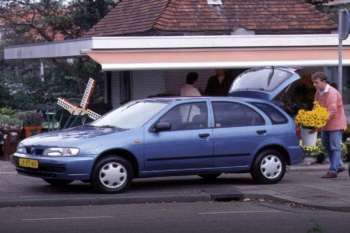 Nissan Almera 1.6 SR