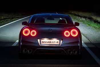 Nissan GT-R