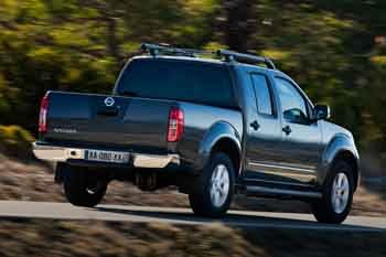 Nissan Navara Double Cab 2.5 DCi SE