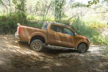 Nissan NP300 Navara Double Cab 2.3 DCi 160 Visia