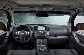 Nissan Pathfinder Van 2.5 DCi LE