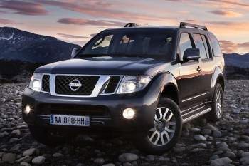 Nissan Pathfinder Van 2.5 DCi SE