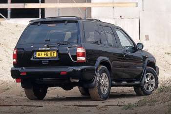 Nissan Pathfinder 2000