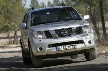 Nissan Pathfinder 2.5 DCi LE Premium