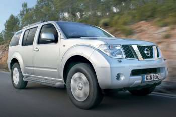 Nissan Pathfinder 2.5 DCi LE Premium