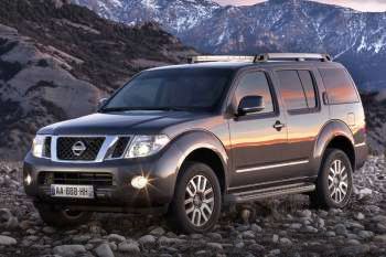 Nissan Pathfinder 3.0 DCi V6 LE