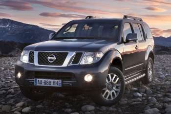 Nissan Pathfinder 2.5 DCi LE