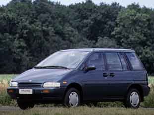 Nissan Prairie 1989