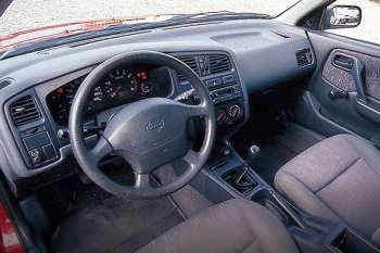 Nissan Primera 1998