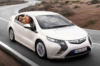 Opel Ampera 2011