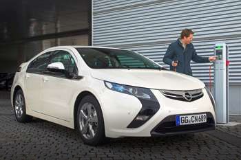 Opel Ampera 2011