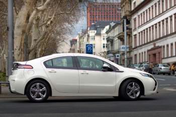 Opel Ampera 2011