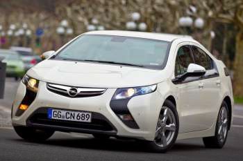 Opel Ampera 2011